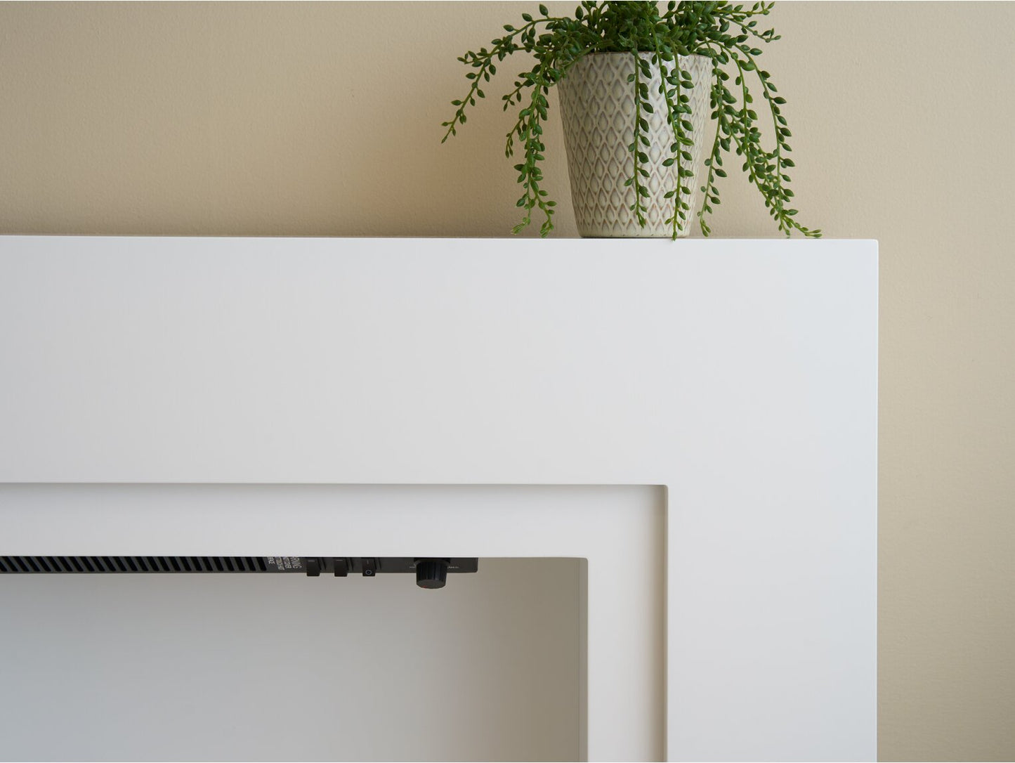 Sureflame Mondrian Electric Fireplace Suite in White